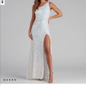 Brand new with tags white iridescent sequins prom dress from Windsor size large
